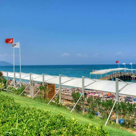 Szálloda Golden Lotus Kemer
