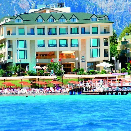 Hotel Golden Lotus 4*